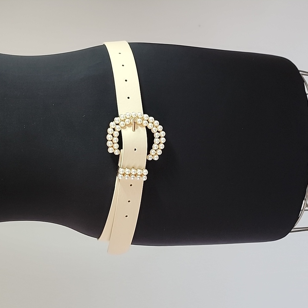 Cream Pearl Buckle Belt.  Size : Various